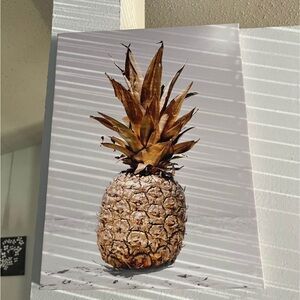 Set of 3 pineapple pictures